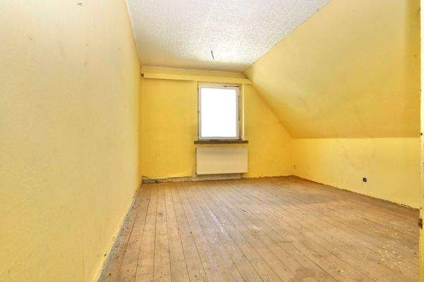 Das erste Kinderzimmer im DG 