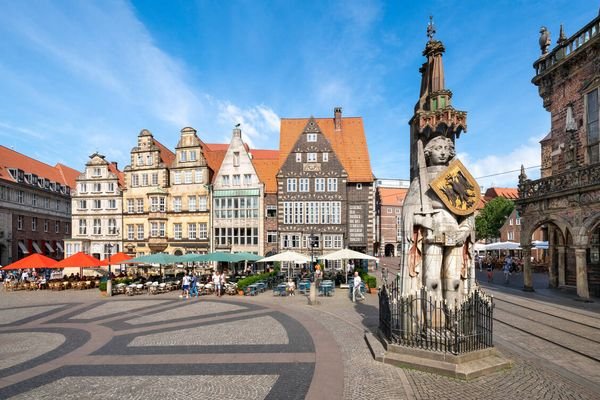 Marktplatz mit Frontansicht