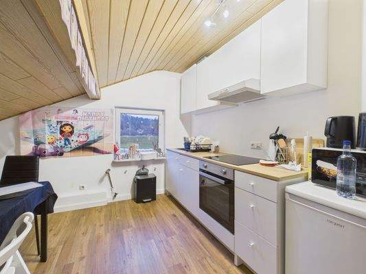 CAM01223G0-PR0181-STILL004