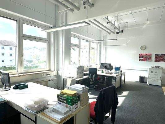 05. Bürobereich.jpg