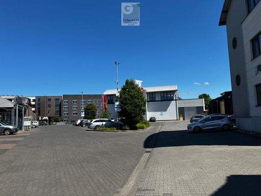 Umgebung Action, Interhyp, Futterhaus