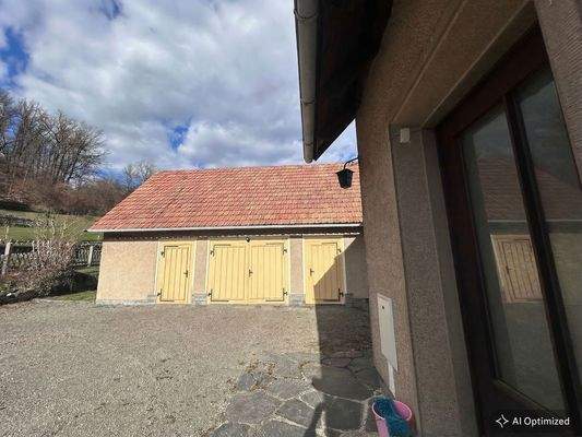 Werkstatt und Garage