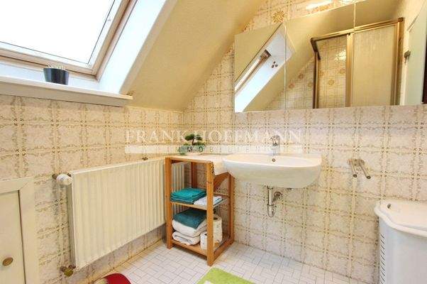 Duschbad im Dachgeschoss II