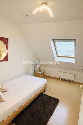 DG Zimmer Schlafen oder Arbeitszimmer