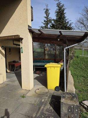 überdachte Terrasse