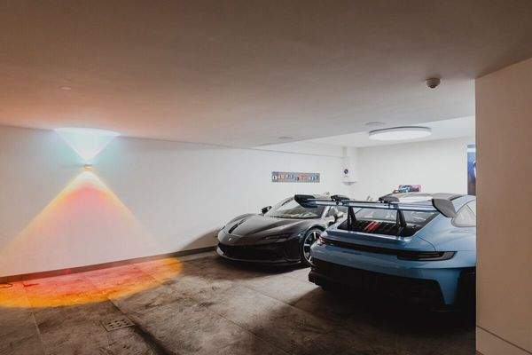 Tiefgarage für 6 Fahrzeuge 