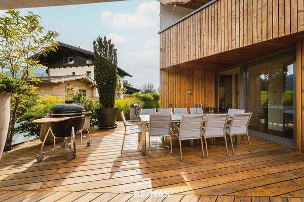 Terrasse_Essbereich_Outdoorküche