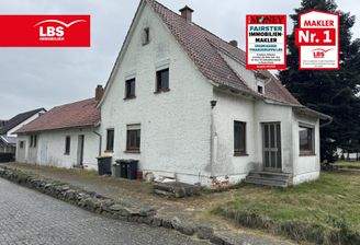 Straßenansicht…