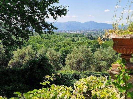 00_Herrschaftliche VillaToskana.jpg