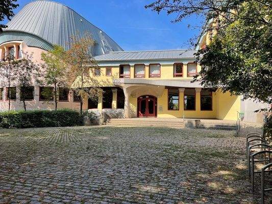 auch Real- und Waldorfschule,