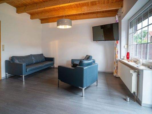 Wohn-. und Esszimmer