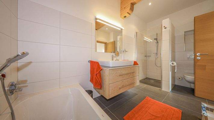 KITZIMMO-Exklusive Wohnung am Sonnberg Ski in / Ski out - Immobilien Kitzbühel.