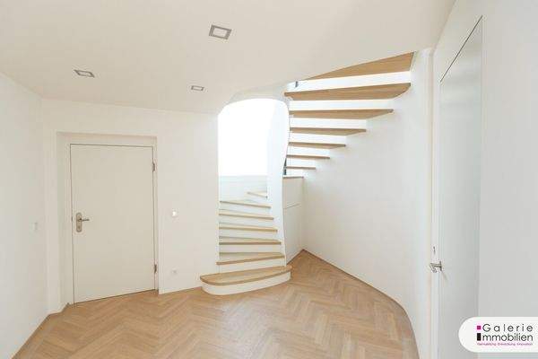 Liftzugang, Wendeltreppe