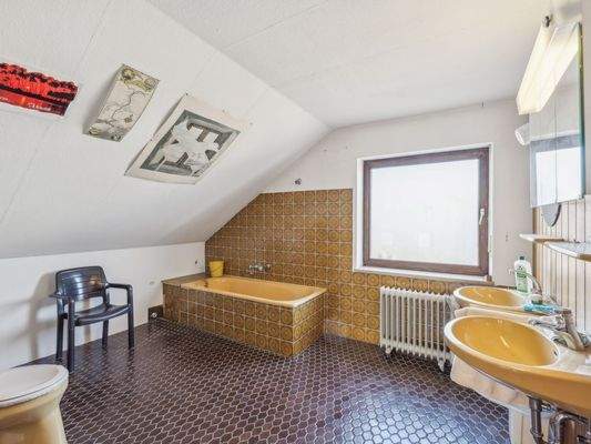 Badezimmer Dachgeschoss
