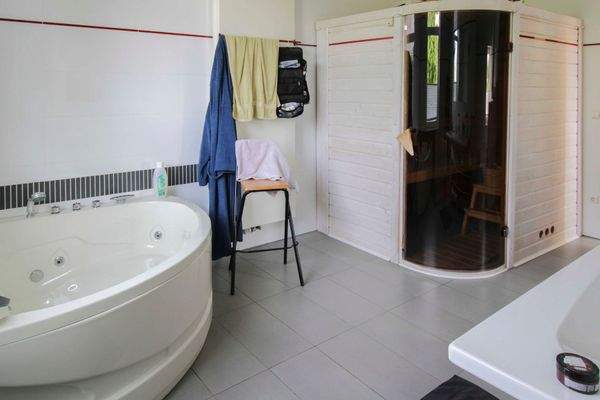 Badezimmer_OG_Sicht 3