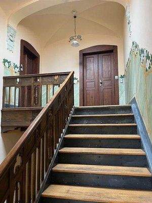 Eingang zu den Wohnungen.jpg