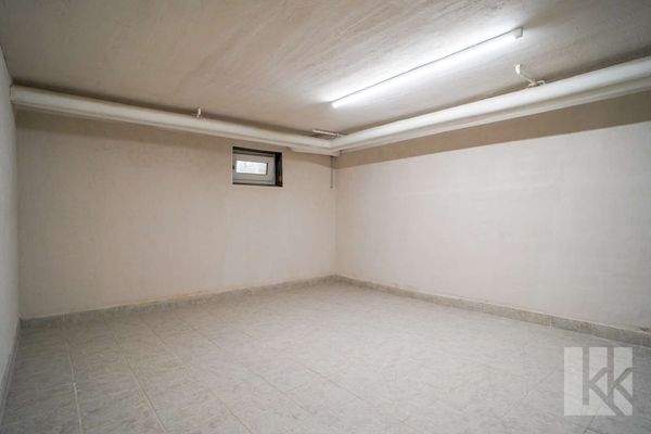 ...Platz für Mieter und...