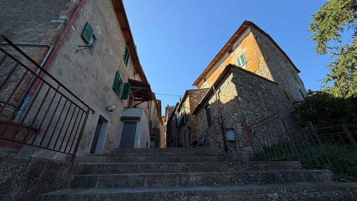 8B397C99-39B0-464D-B15A-BE6ED685BAC5_1_102_a