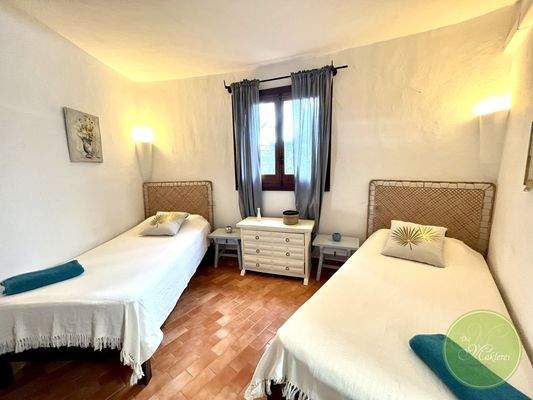 1 Schlafzimmer von 3 