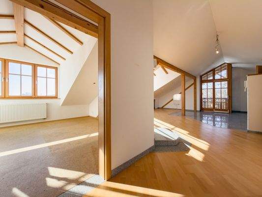 Blick Schlafzimmer 1 und Wohnbereich