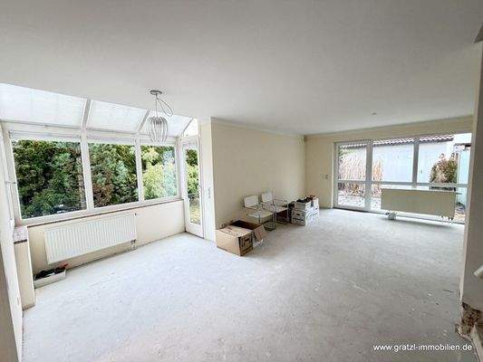 Esszimmer und Wohnzimmer