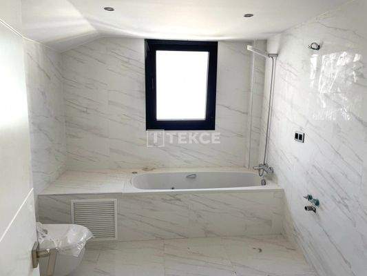 Sea View Houses with Outdoor and Indoor Pools in Benalmádena