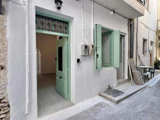 Kreta, Kritsa: Renovierte Wohnung mit Balkon zu verkaufen