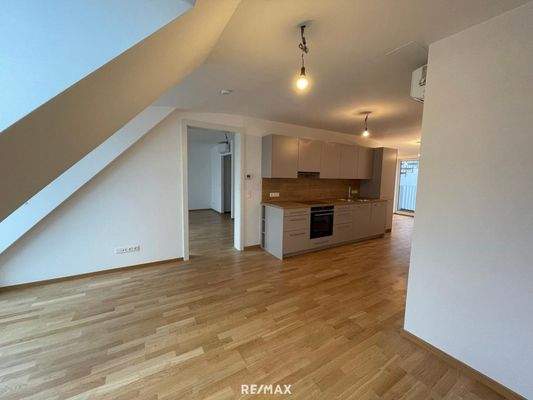 Wohnbereich & Tischlerküche