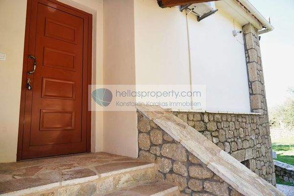 0f075c776b3749e89c66c5ee1992e86c-original