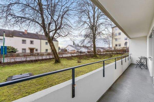 Balkon und Gemeinschaftsgarten