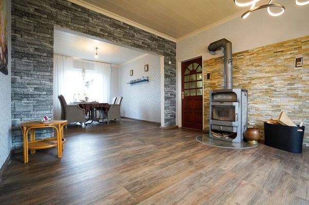 Wohn/- und Esszimmer