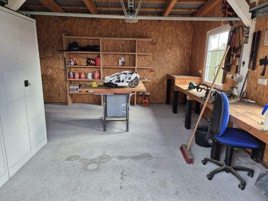 Werkstatt in der zweiten Garage