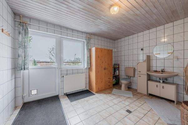 Duschbad/Hauswirtschaftsraum