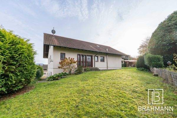 Außenansicht Haupteingang EG