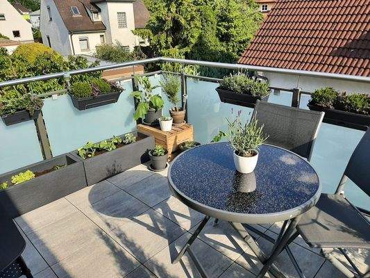 Dachterrasse Osthälfte (Einrichtungsbeispiel).jpg