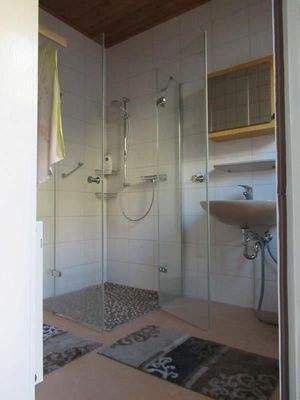 Hinterhaus Bad im Anbau