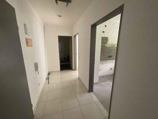 Flur_www.villingen.immobilien