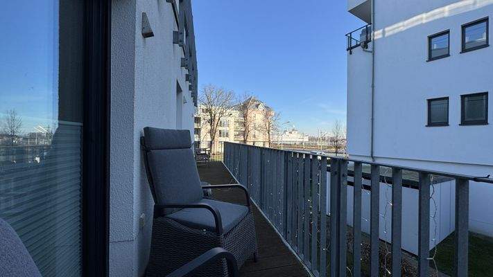 Balkon von Küche und Schlafzimmer