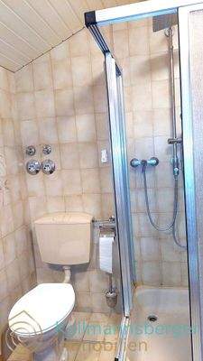 DG - Toilette und die Dusche