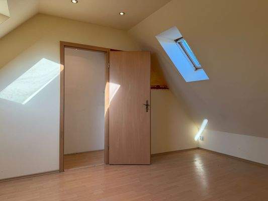 Zimmer Spitzboden 1.1