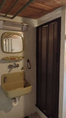 die Dusche im UG