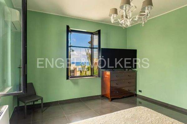 Screenshot 2025-09-26 115118.jpg