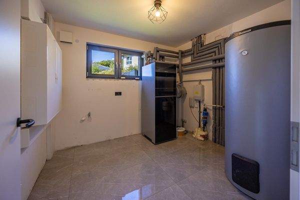 EG: Heizung / Hauswirtschaftsraum