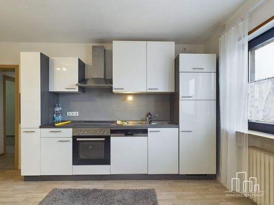 CAM02839G0-PR0200-STILL002