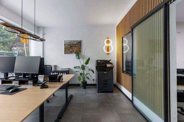 9-Büro.jpg