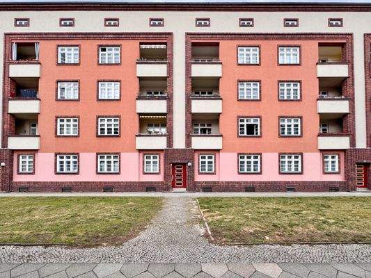 Frontansicht Gebäude