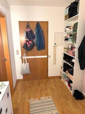 Diele I Garderobe I EG