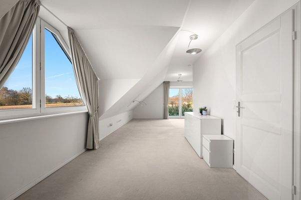 Schlafzimmer - teilbar in SZ/Kind