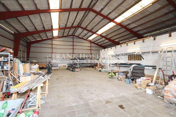 M2456 Hallenfläche 1