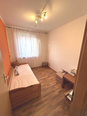 Kinder-/Arbeitszimmer